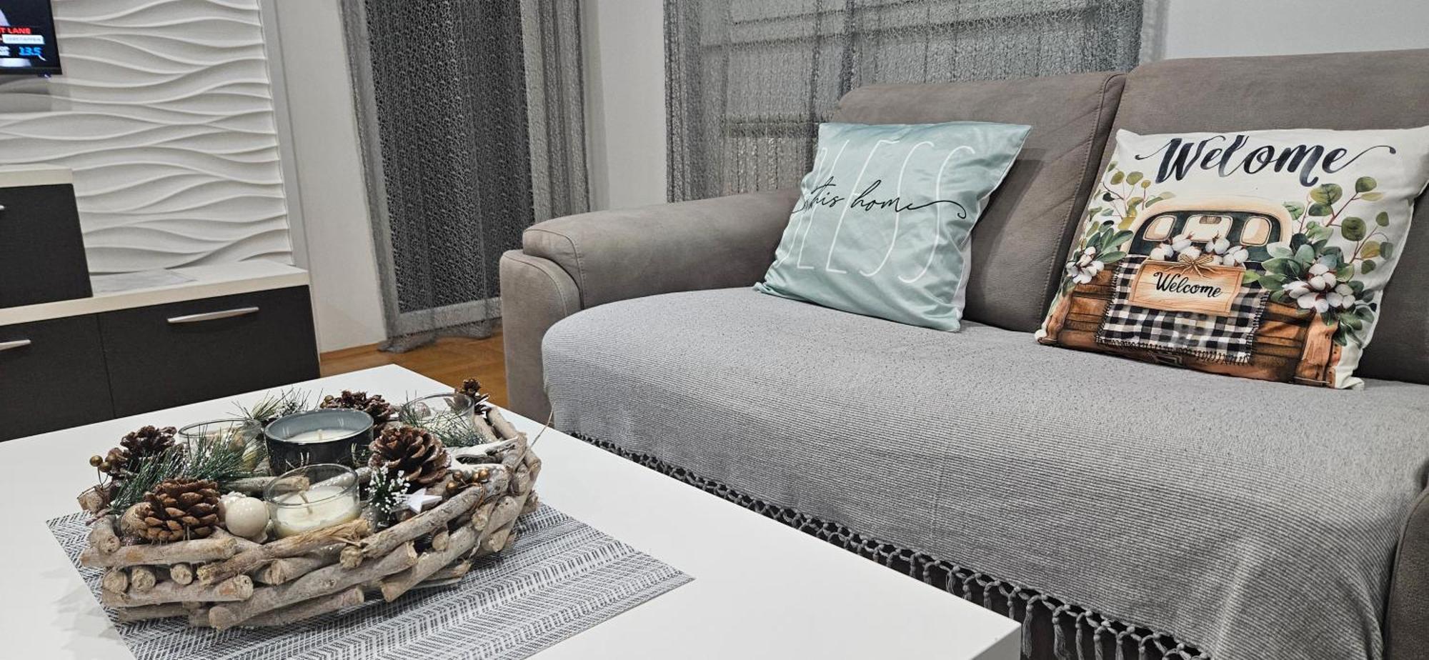 Apartman Vukota ピロト エクステリア 写真